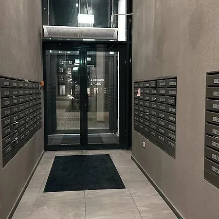 Casa Unica Con Vista Sulla Strada 14 *